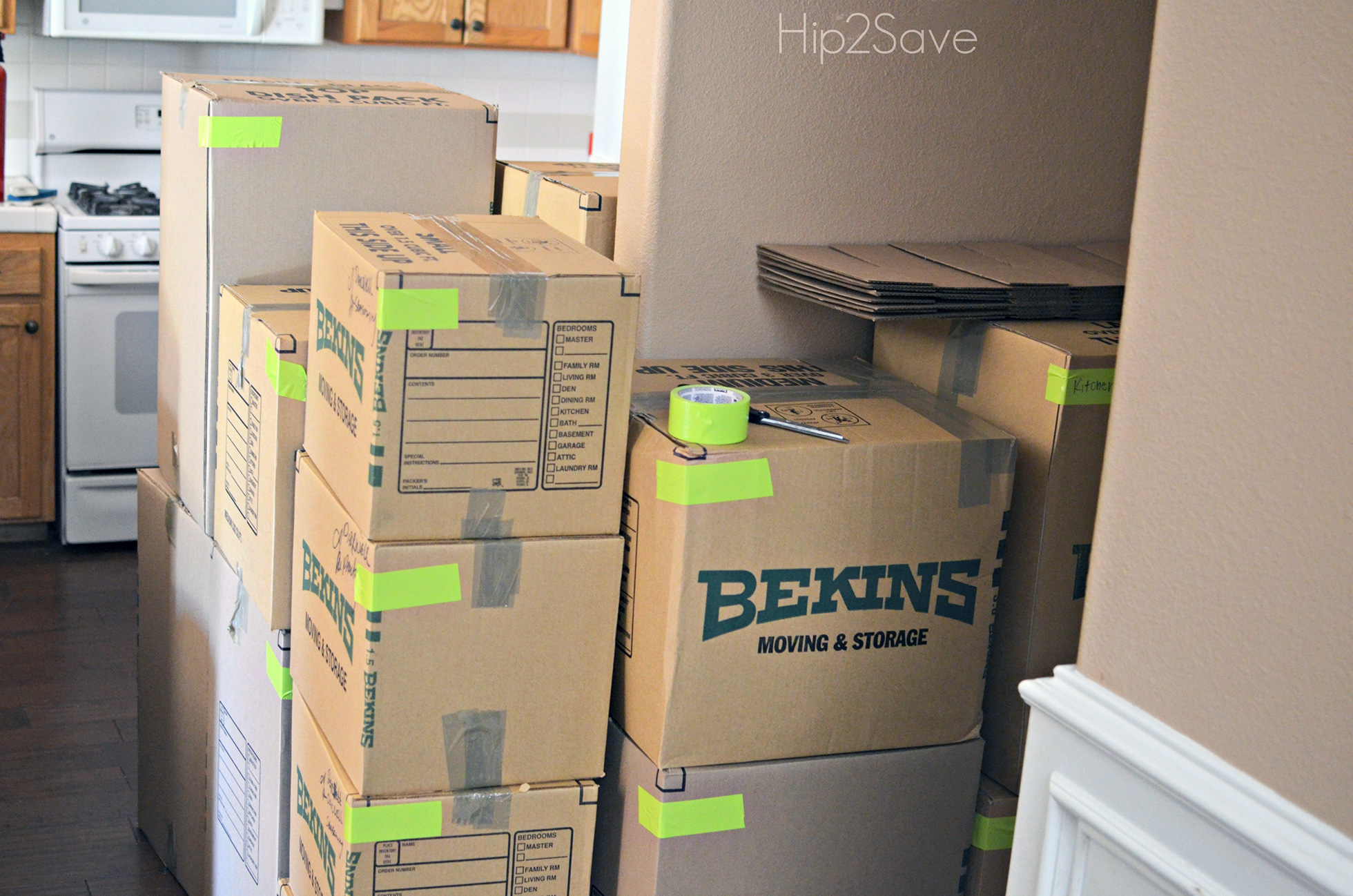 Color-coded moving boxes